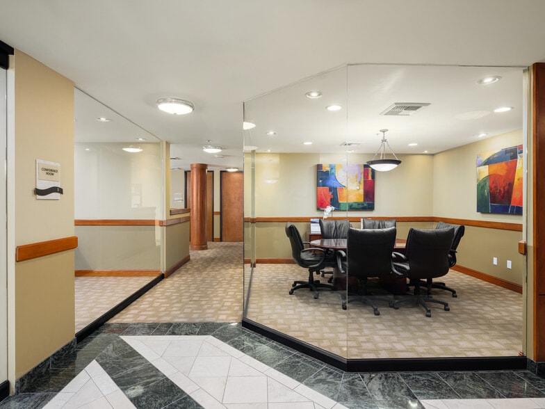 More Photos Of 777 E Tahquitz Canyon Way, Palm Springs Medical For Lease