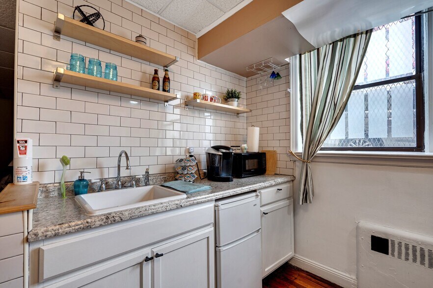 More Photos Of 6035 Kennedy Blvd E, West New York Office Residential For Sale