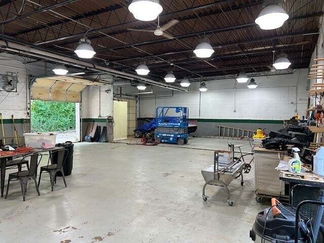 More Photos Of 2-4 Front St, Upland Warehouse For Sale