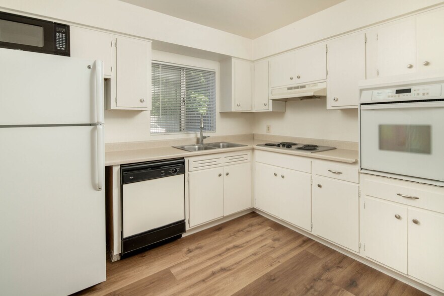 More Photos Of 5250 N 20th St, Phoenix Apartments For Sale