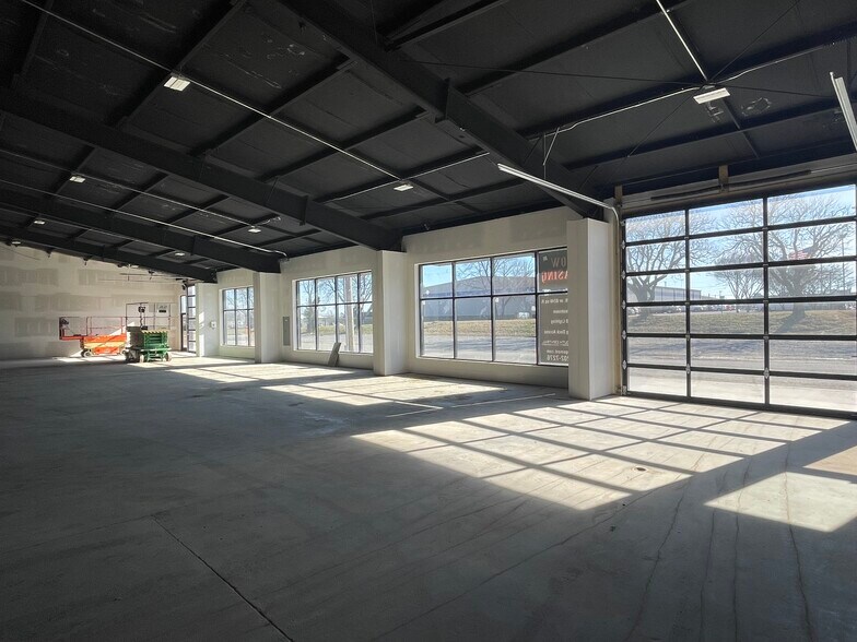 More Photos Of 331 Kentucky St, Bowling Green Warehouse For Lease