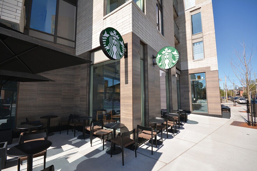 More Photos Of 29 Beechwood Ave, Ottawa Storefront For Lease