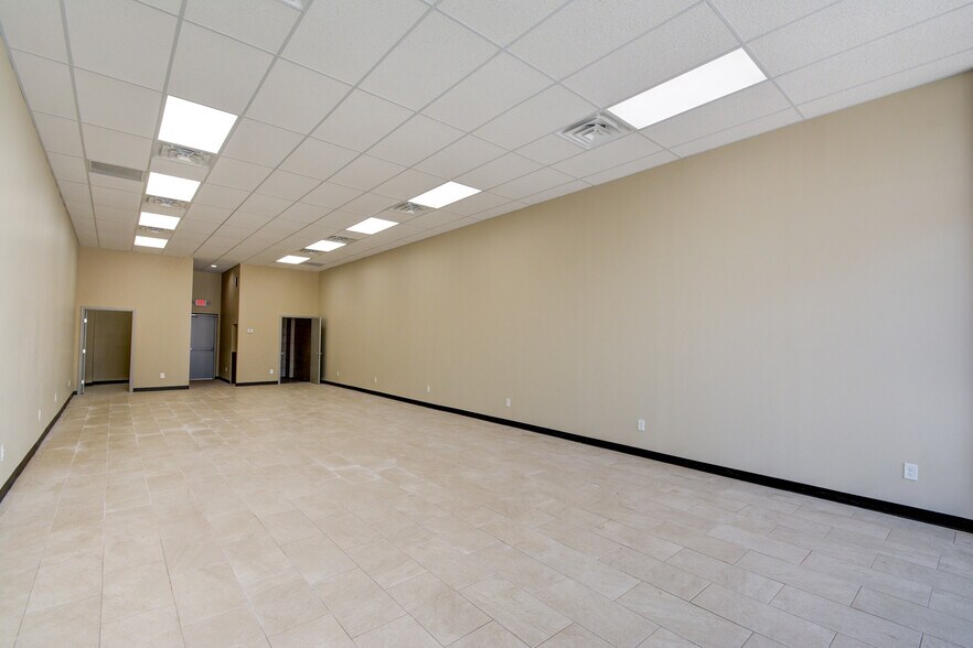 More Photos Of 2209 Blalock Rd, Houston Freestanding For Lease