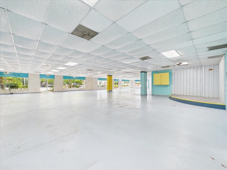 More Photos Of 607 Palm Ave, Palatka Flex For Sale