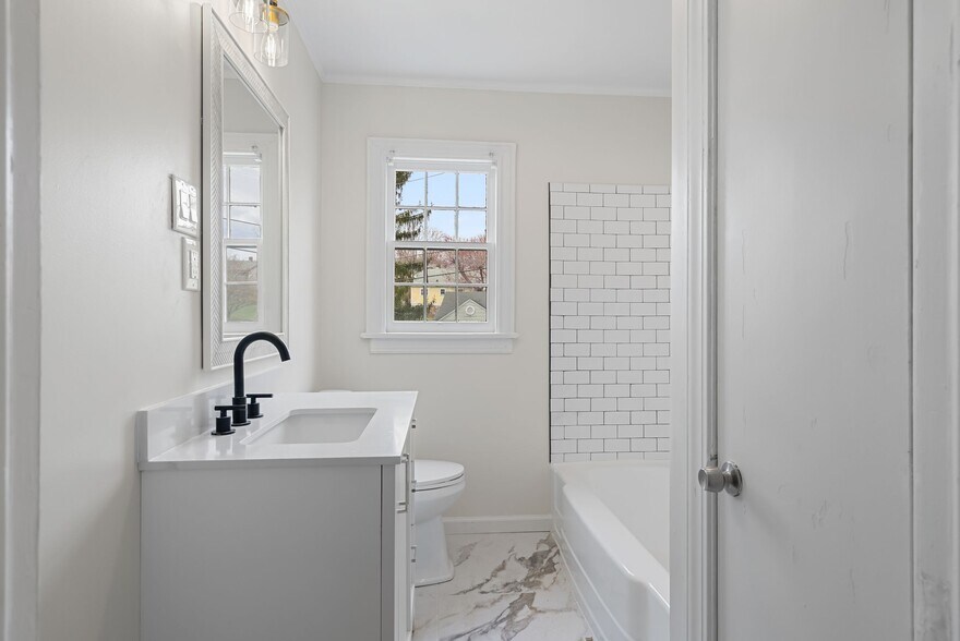 More Photos Of 720 Main st, Canton Bank For Lease