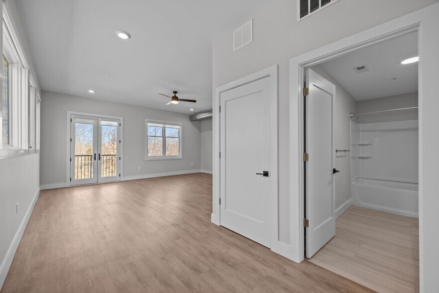 More Photos Of 315 Haywood Rd, Asheville Storefront Retail Residential For Sale