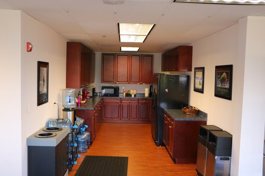 More Photos Of 11260 Roger Bacon Dr, Reston Office For Lease