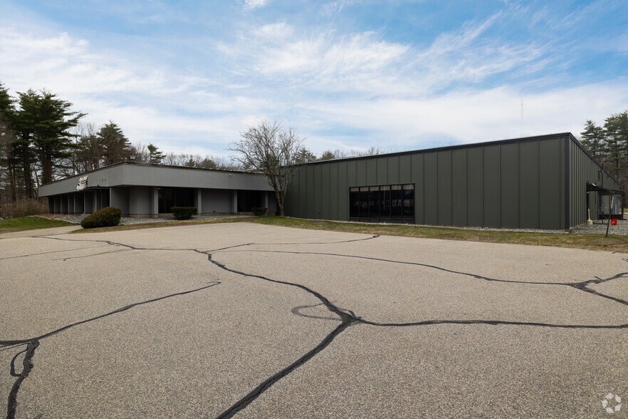 More Photos Of 1 Chase Park Rd, Seabrook Manufacturing For Lease