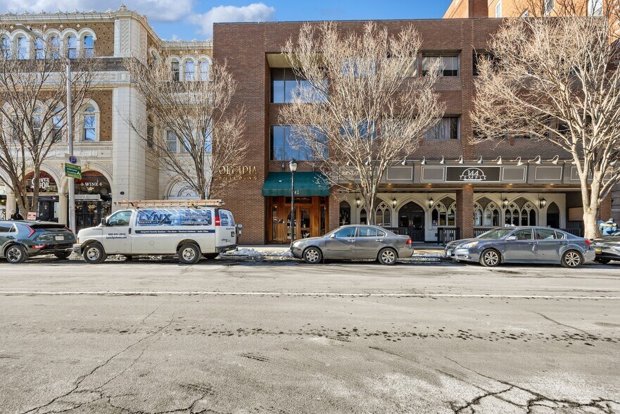 Primary Photo Of 142 Temple St, New Haven Medical For Lease