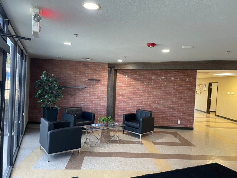 More Photos Of 2040 N Towne Ave, Pomona Office For Sale