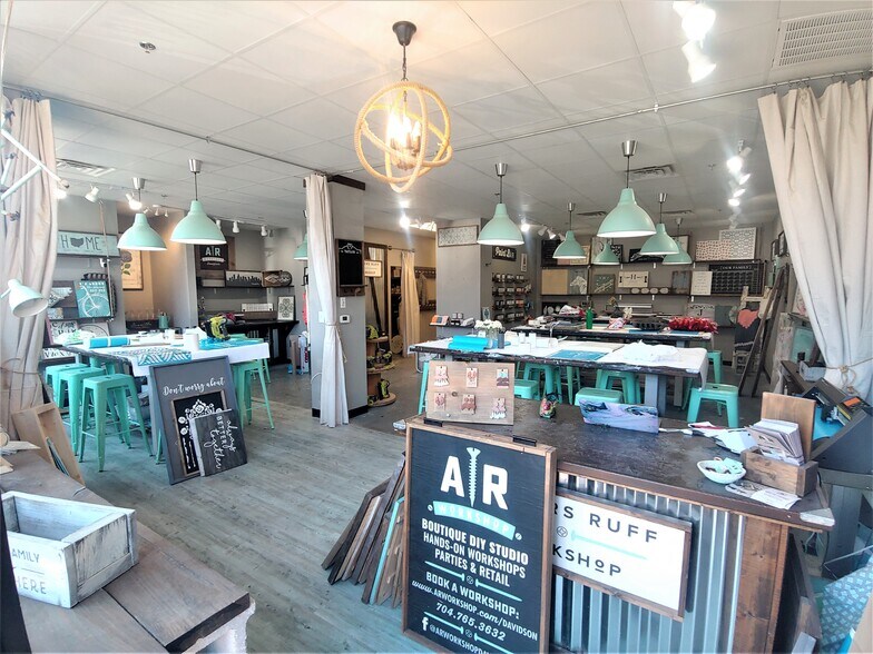 More Photos Of 120 S Village Ln, Davidson Medical For Sale