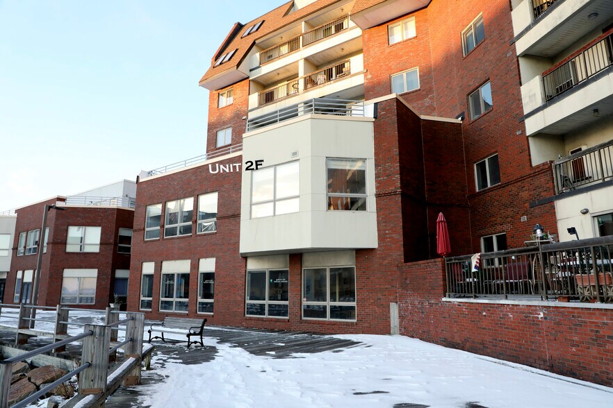 More Photos Of 152 Lynnway, Lynn Office For Sale