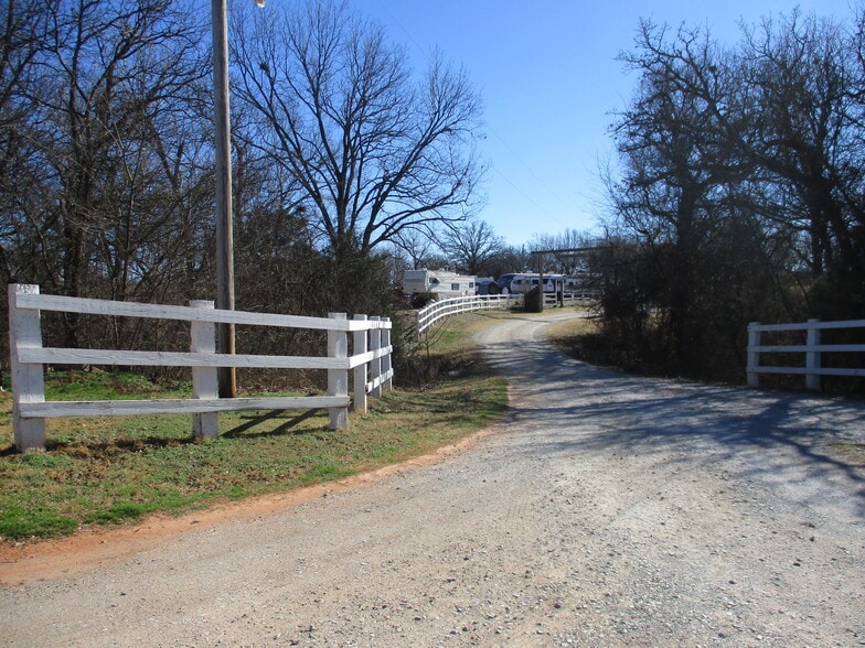 More Photos Of 36478 Moccasin Trl, Shawnee Manufactured Housing Mobile Home Park For Sale