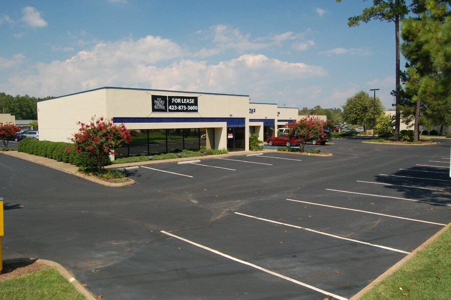 More Photos Of 6025 Lee Hwy, Chattanooga Office For Lease