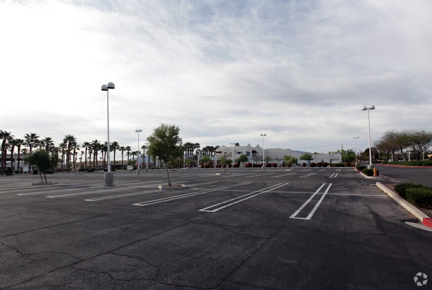 More Photos Of SWC Olympic Ave & Athenian Dr, Henderson Land For Lease