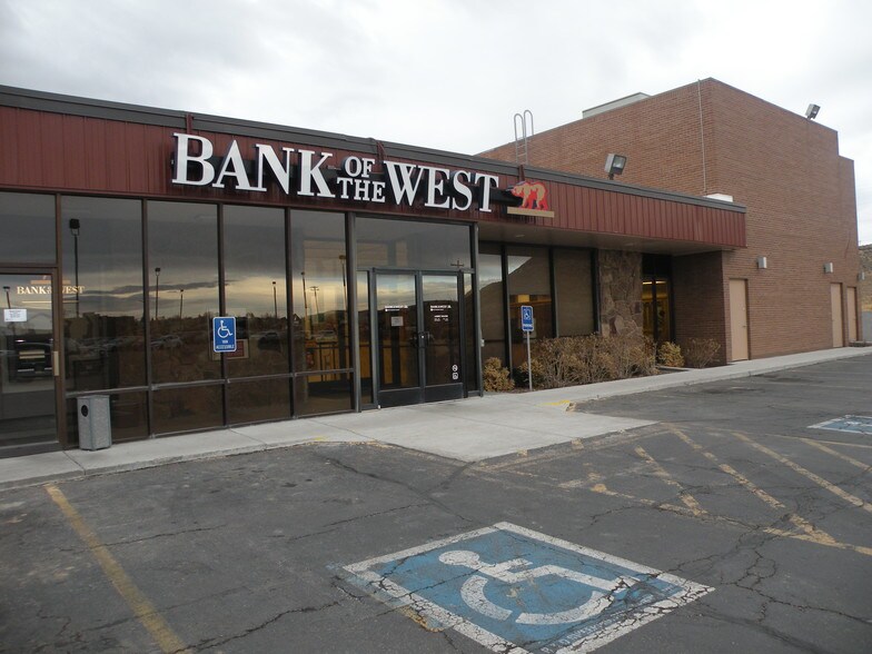 More Photos Of 200 N Center St, Rock Springs Office For Lease