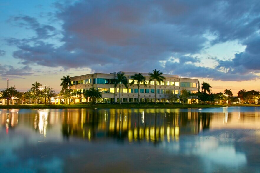 More Photos Of 1300 Sawgrass Corporate Pky, Sunrise Office Residential For Lease