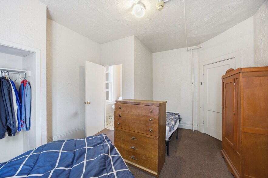 More Photos Of 1712 Termon Ave, Pittsburgh Assisted Living For Sale