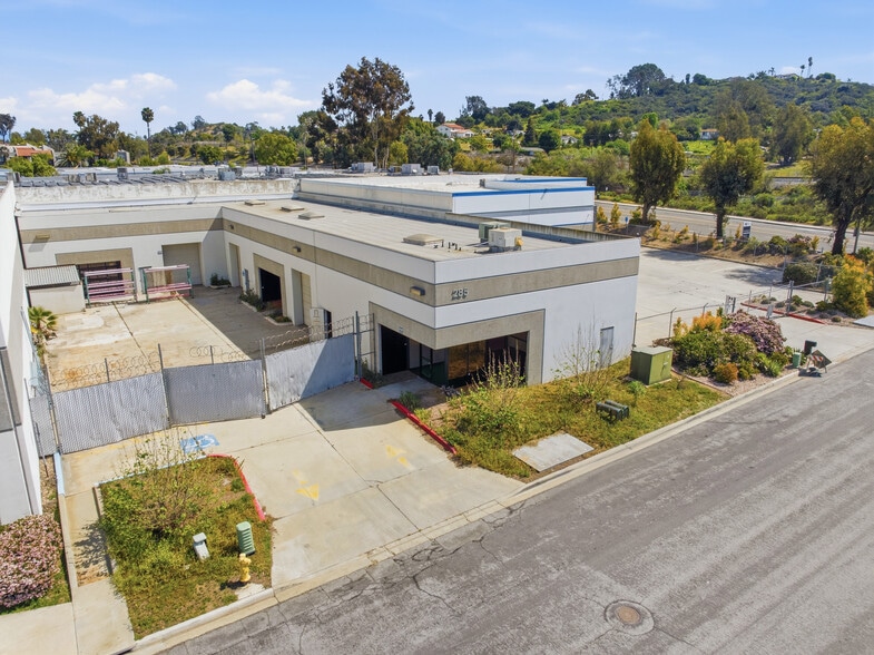 Primary Photo Of 285 Venture St, San Marcos Manufacturing For Sale