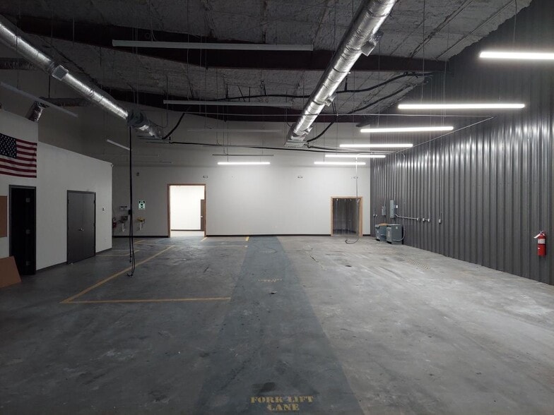 More Photos Of 5446 1st St, Katy Manufacturing For Lease