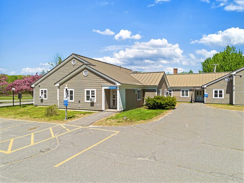 More Photos Of 24 Chase Ave, Waterville Office For Sale