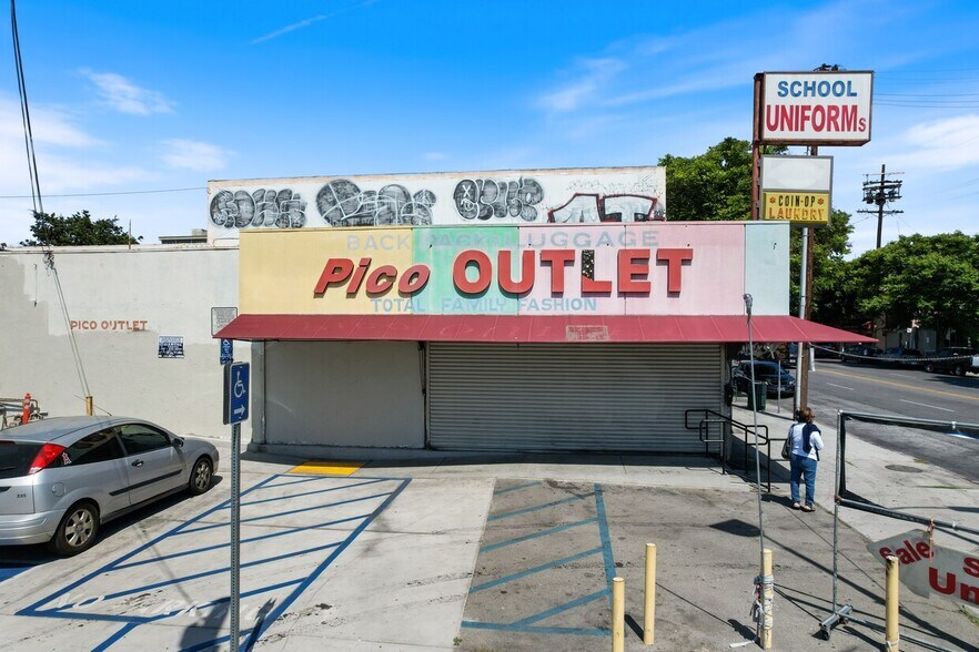 More Photos Of 2599 W Pico Blvd, Los Angeles Freestanding For Lease