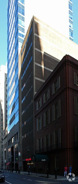 More Photos Of 1521-1523 Locust St, Philadelphia Office For Lease