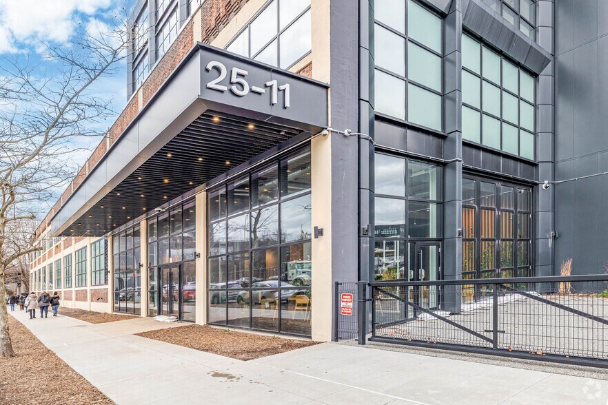 More Photos Of 25- 11 49th Ave, Long Island City Office For Lease