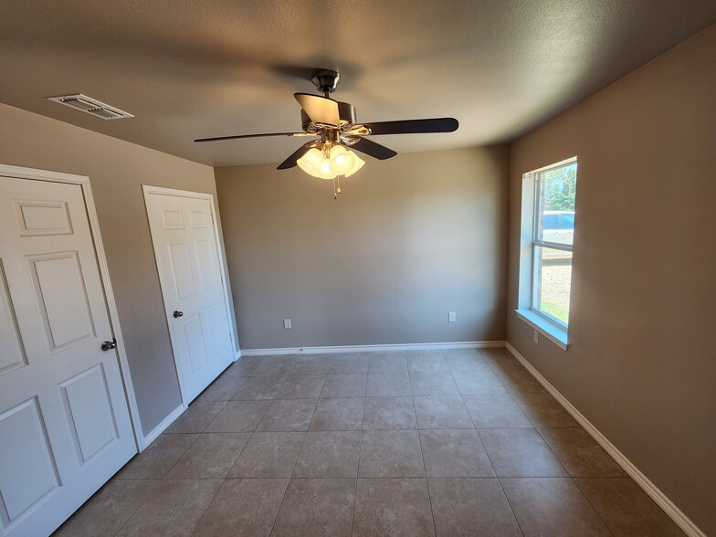 More Photos Of 14144 County Road 4115, Lindale Multifamily For Sale