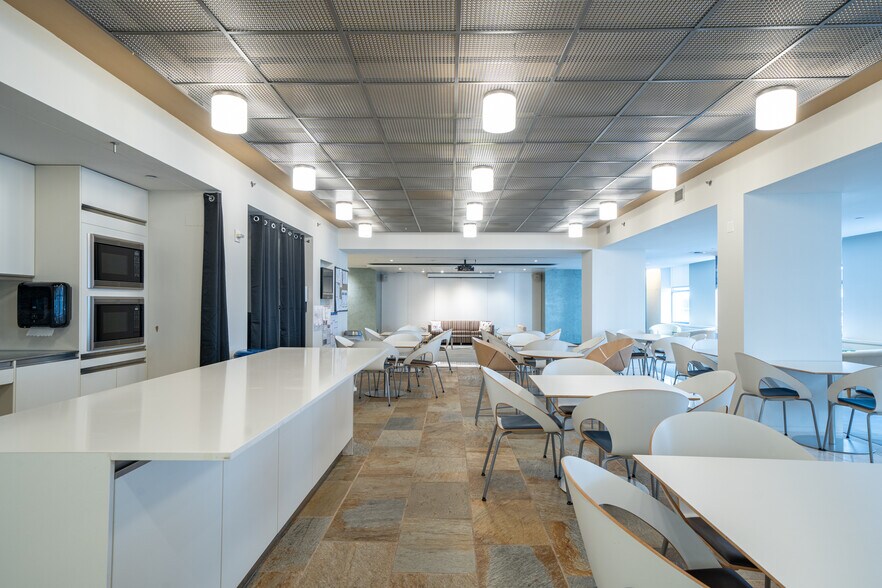 More Photos Of 125 Maiden Ln, New York Medical For Sale