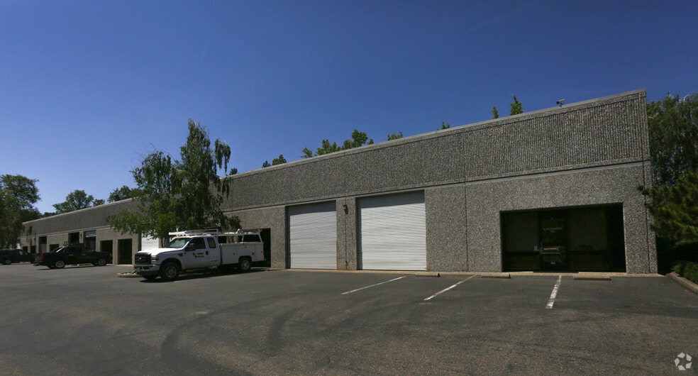 More Photos Of 6100 Enterprise Dr, Diamond Springs Light Distribution For Lease