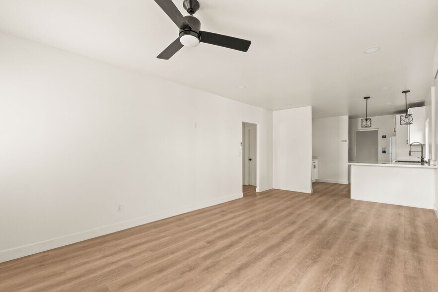 More Photos Of 3546-3552 47th St, San Diego Apartments For Sale