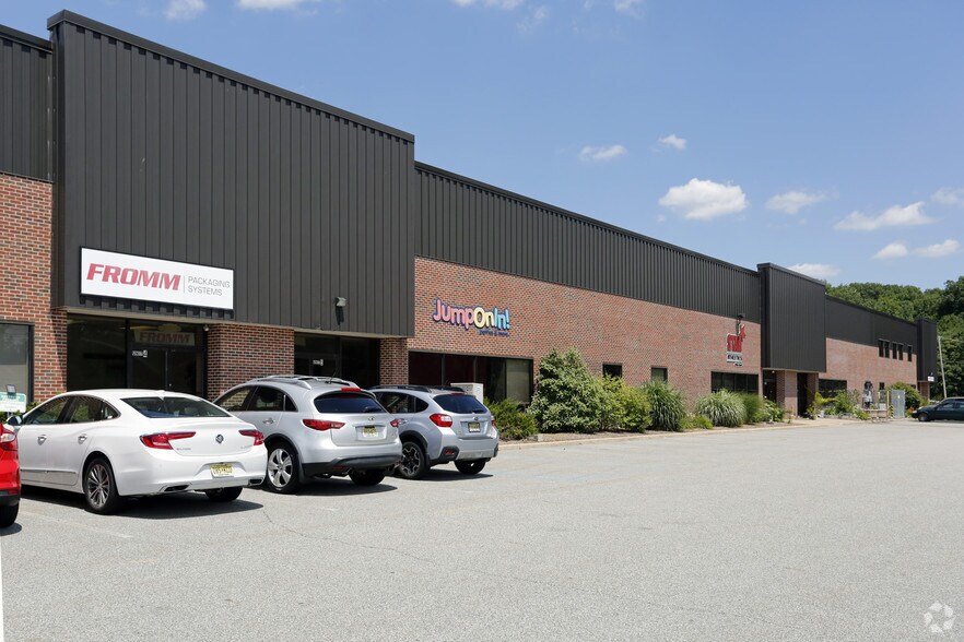 More Photos Of 85 Fulton St, Boonton Warehouse For Lease