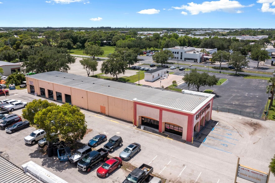 More Photos Of 4145 Fowler St, Fort Myers Auto Repair For Sale