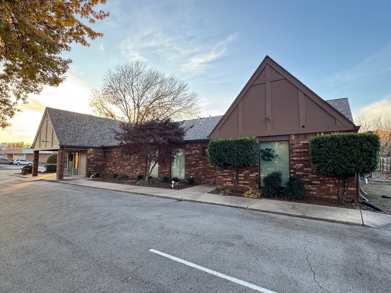 More Photos Of 6964 S 69th East Ave, Tulsa Medical For Sale