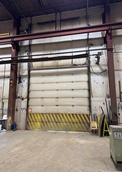 More Photos Of 28116 Acheson Rd, Parkland County Manufacturing For Sale