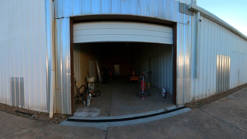 More Photos Of 3227 Cottonwood School Rd, Rosenberg Industrial For Lease