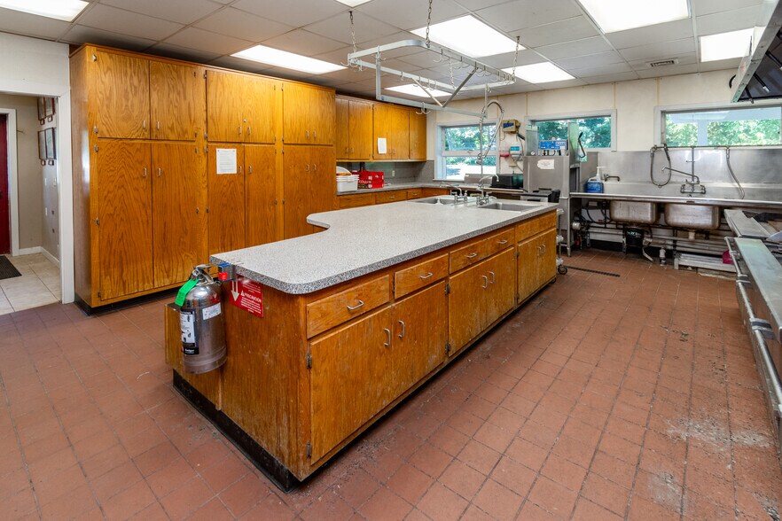 More Photos Of 9 Mill St, Stockton Police Fire Station For Sale