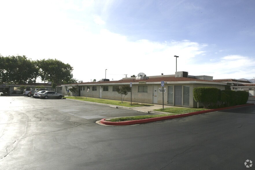 More Photos Of 38425-38431 20th St E, Palmdale Medical For Lease