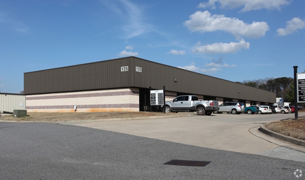 More Photos Of 105 Enterprise Dr, Cumming Unknown For Lease