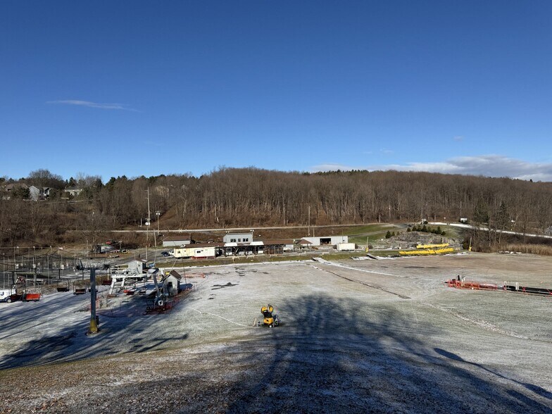 More Photos Of 8012 E Genesee St, Fayetteville Land For Sale