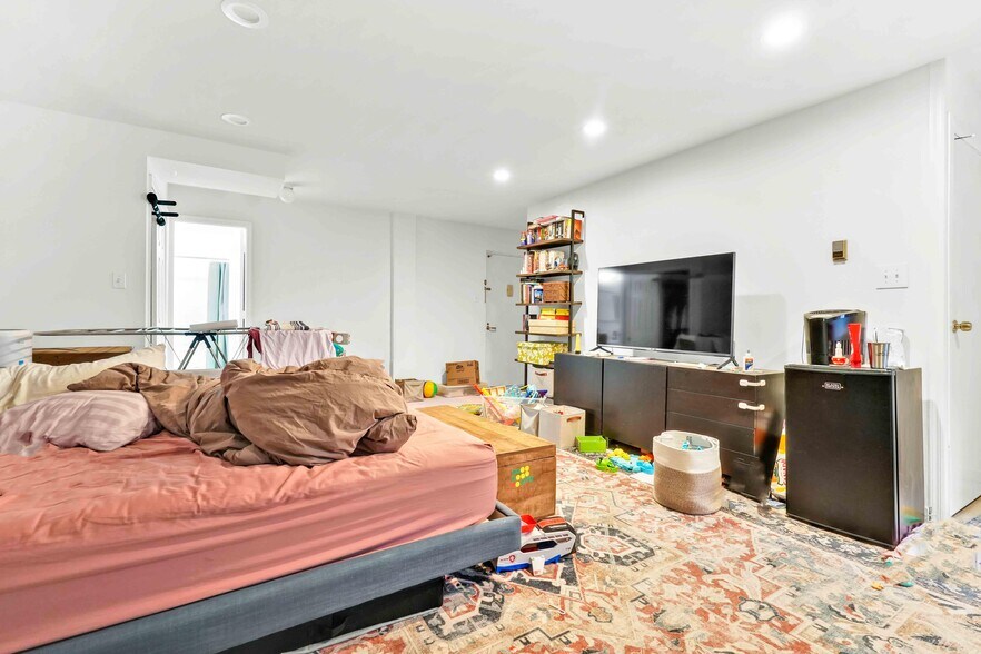 More Photos Of , Astoria Multifamily For Sale