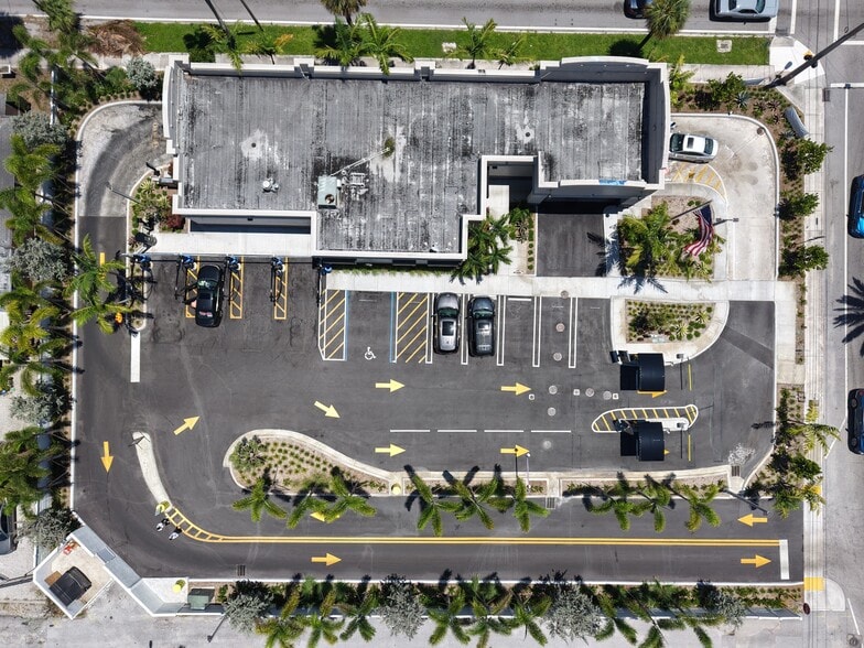 More Photos Of 921 Palm Beach Lakes Blvd, West Palm Beach Carwash For Sale