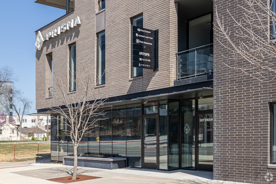 More Photos Of 307 S Main St, Bentonville Office For Lease