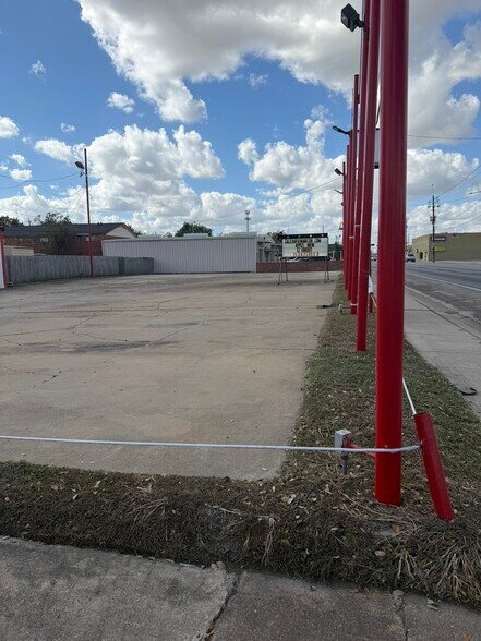 More Photos Of 1706 Clinton Dr, Galena Park Storefront Retail Office For Sale