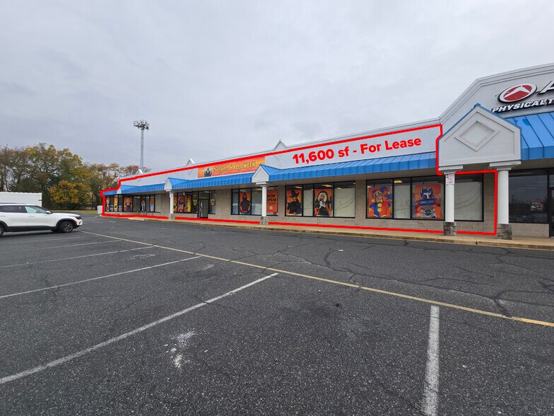 More Photos Of 261-283 N Dupont Hwy, Dover Storefront For Lease