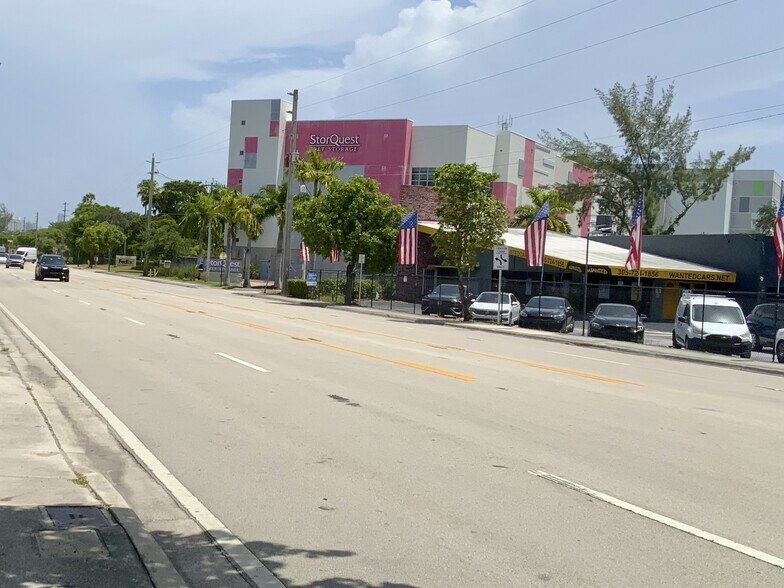 More Photos Of 15551 W Dixie Hwy, North Miami Beach Auto Dealership For Lease