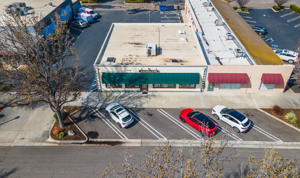 More Photos Of 350 E Broadway, Vista Storefront Retail Office For Lease