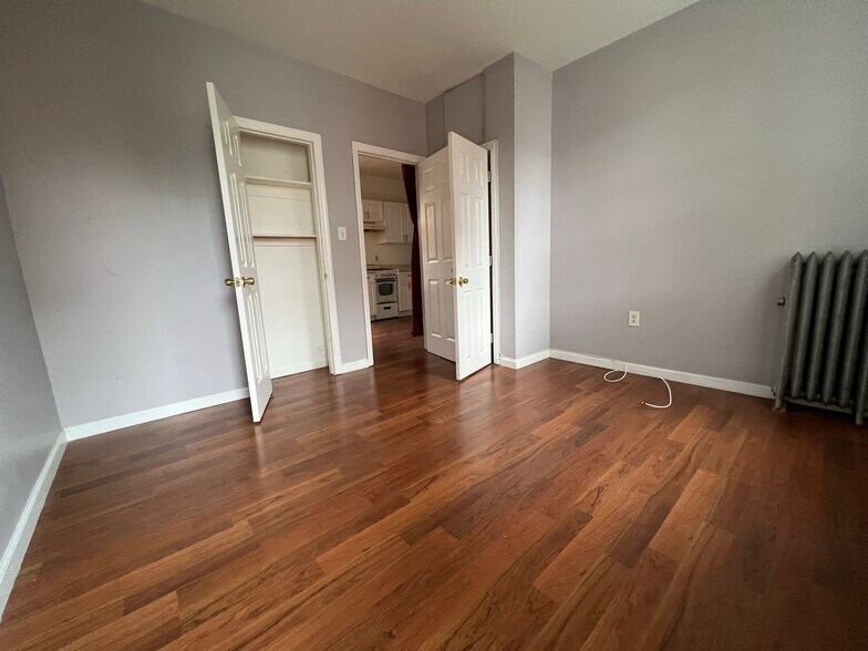 More Photos Of 321 Milford St, Brooklyn Apartments For Sale