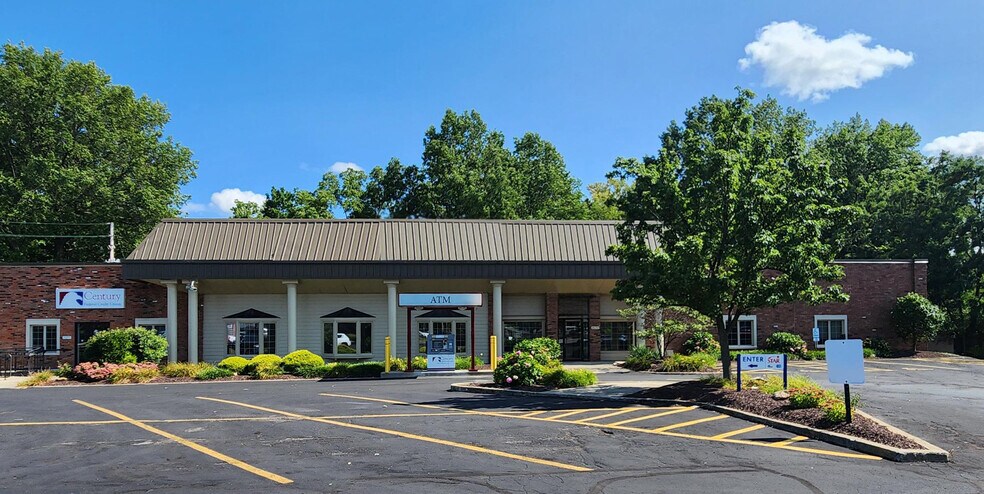 More Photos Of 28253 Lorain Rd, North Olmsted Office For Sale